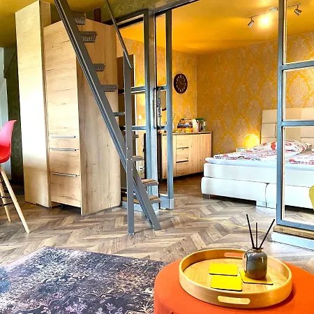 Hof Vierzehnender: Eifel Maisonette Mit Balkon Und Hundefreundlichkeit