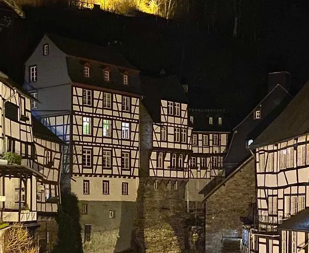 Апартаменты Hof Vierzehnender Im Hohen Venn - 70qm Maisonette - 2 Schlafzimmer - Wohnkueche - Balkon Mit Grill - - Eifel - Hunde Willkommen - Islandpferde *