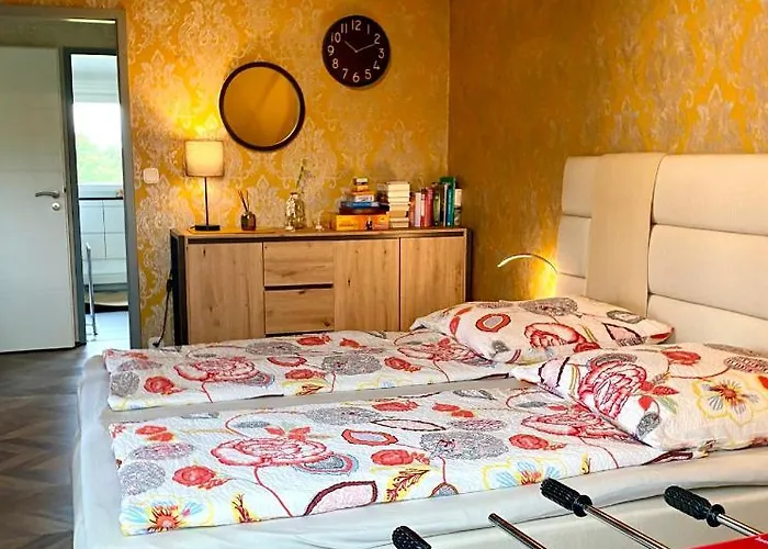 Hof Vierzehnender Im Hohen Venn - 70qm Maisonette - 2 Schlafzimmer - Wohnkueche - Balkon Mit Grill - - Eifel - Hunde Willkommen - Islandpferde *